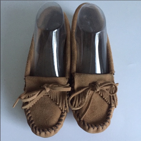 Minnetonka Brown/Tan Suede Loafers/moccasins - Picture 7 of 7